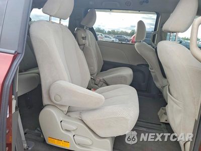Zdjęcie 11 z 13 samochodu: 2011 TOYOTA SIENNA LE VIN:5TDKK3DC5BS074815 - miniatura