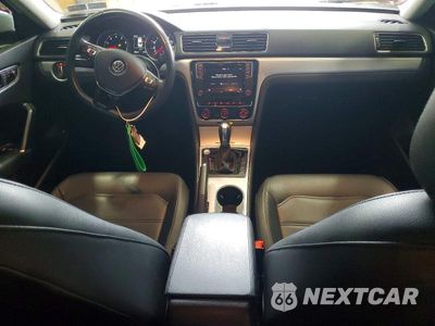 Zdjęcie 8 z 12 samochodu: 2019 VOLKSWAGEN PASSAT WOLFSBURG VIN:1VWLA7A33KC000813 - miniatura