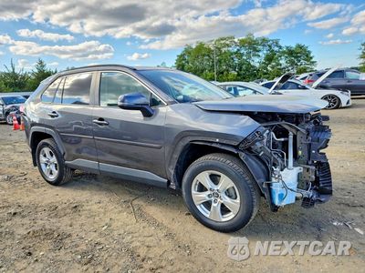 Czwarte zdjęcie samochodu z boku: 2019 TOYOTA RAV4 XLE VIN:2T3P1RFV8KC026106 - miniatura