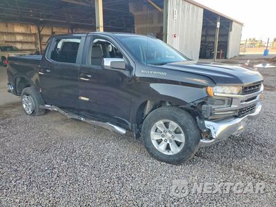 Czwarte zdjęcie samochodu z boku: 2019 CHEVROLET SILVERADO C1500 LT VIN:1GCPWCED4KZ424029 - miniatura