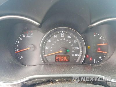 Zdjęcie 9 z 12 samochodu: 2015 KIA SORENTO LX VIN:5XYKTCA6XFG636917 - miniatura