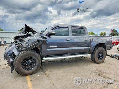2014 TOYOTA TACOMA V6 3TMLU4EN1EM147722 - główne zdjęcie licytacji z USA - miniatura
