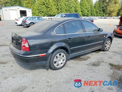 Trzecie zdjęcie samochodu z tyłu: 2002 VOLKSWAGEN PASSAT GLX 4MOTION VIN:WVWTH63B62P176003 - miniatura