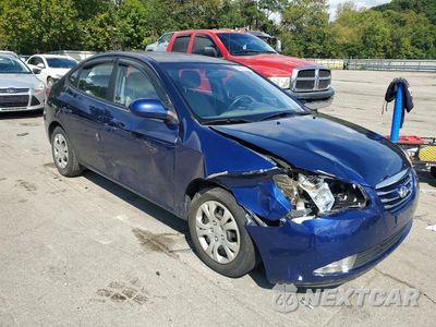 Czwarte zdjęcie samochodu z boku: 2010 HYUNDAI ELANTRA GLS VIN:KMHDU4AD6AU864717 - miniatura