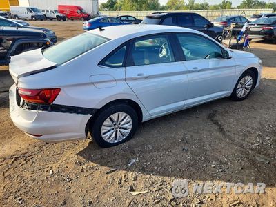 Trzecie zdjęcie samochodu z tyłu: 2019 VOLKSWAGEN JETTA S VIN:3VWC57BU0KM139551 - miniatura