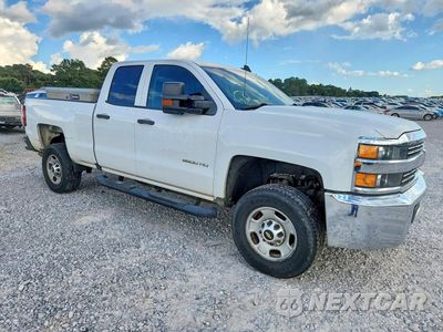 Czwarte zdjęcie samochodu z boku: 2017 CHEVROLET SILVERADO C2500 HEAVY DUTY VIN:1GC2CUEG0HZ402993 - miniatura