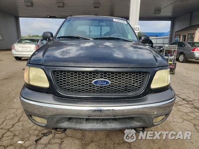 Piąte zdjęcie samochodu w środku: 2002 FORD F150 SUPERCREW VIN:1FTRW08LX2KA75073 - miniatura