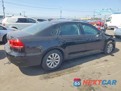 Trzecie zdjęcie samochodu z tyłu: 2014 VOLKSWAGEN PASSAT S VIN:1VWAT7A33EC105292 - miniatura