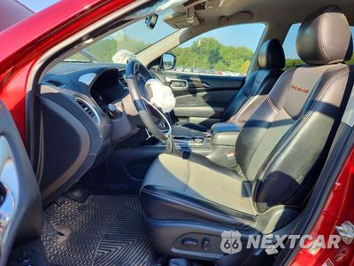 Zdjęcie 7 z 13 samochodu: 2020 NISSAN PATHFINDER SV VIN:5N1DR2BM1LC585432 - miniatura