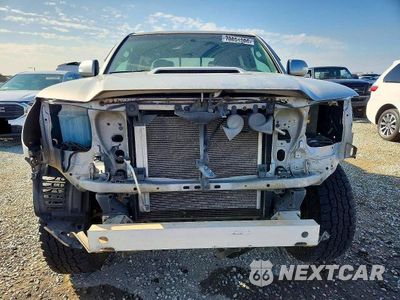 Piąte zdjęcie samochodu w środku: 2015 TOYOTA TACOMA DOUBLE CAB PRERUNNER VIN:3TMJU4GN3FM174717 - miniatura