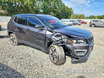 Czwarte zdjęcie samochodu z boku: 2018 JEEP COMPASS LIMITED VIN:3C4NJDCB4JT283594 - miniatura