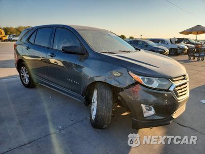 Czwarte zdjęcie samochodu z boku: 2019 CHEVROLET EQUINOX LS VIN:2GNAXHEV2K6105062 - miniatura