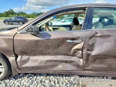 Zdjęcie 7 z 12 samochodu: 2015 NISSAN ALTIMA 2.5 SV VIN:1N4AL3AP4FC134614 - miniatura