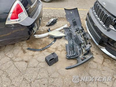 Zdjęcie 12 z 13 samochodu: 2008 FORD FUSION SE VIN:3FAHP071X8R113713 - miniatura