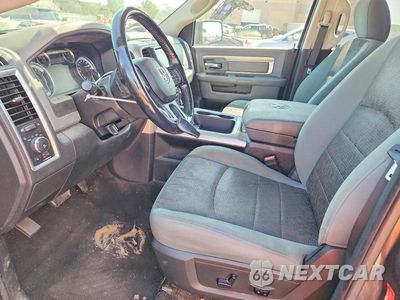 Zdjęcie 7 z 12 samochodu: 2018 RAM 1500 SLT VIN:1C6RR7LT5JS111152 - miniatura