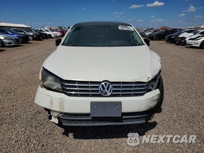 Piąte zdjęcie samochodu w środku: 2015 VOLKSWAGEN PASSAT SE VIN:1VWBT7A3XFC085788 - miniatura