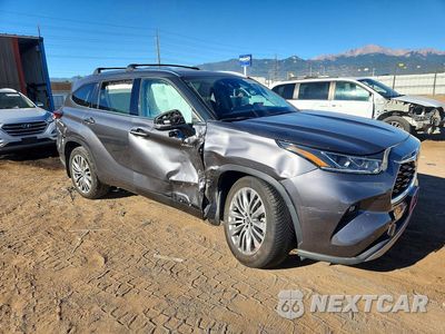 Czwarte zdjęcie samochodu z boku: 2021 TOYOTA HIGHLANDER HYBRID PLATINUM VIN:5TDEBRCH3MS068804 - miniatura