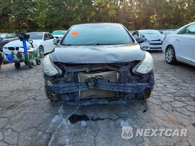 Piąte zdjęcie samochodu w środku: 2013 HYUNDAI ELANTRA GT BASE VIN:KMHD35LE0DU022670 - miniatura