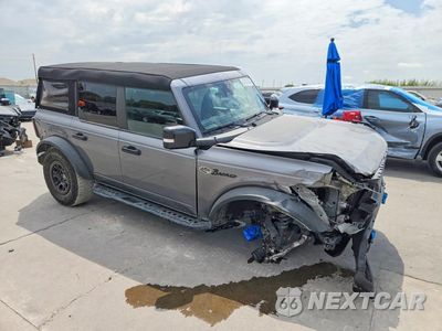Czwarte zdjęcie samochodu z boku: 2023 FORD BRONCO BASE VIN:1FMEE5DP7PLB32513 - miniatura