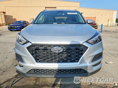 Piąte zdjęcie samochodu w środku: 2020 HYUNDAI TUCSON VALUE VIN:KM8J3CA41LU280843 - miniatura