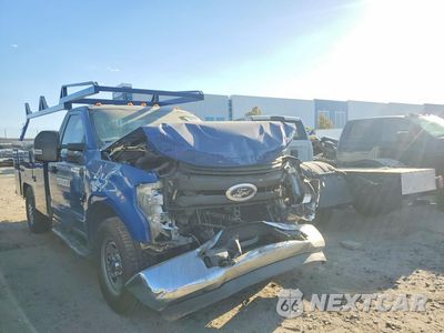 Czwarte zdjęcie samochodu z boku: 2019 FORD F350 SUPER DUTY VIN:1FDRF3E63KEC36518 - miniatura