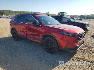 Czwarte zdjęcie samochodu z boku: 2023 HONDA CR-V SPORT VIN:7FARS5H57PE010958 - miniatura
