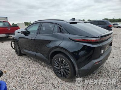Drugie zdjęcie samochodu z przodu: 2026 TOYOTA C-HR XSE VIN:JTMAAAAD7TJ026229 - miniatura