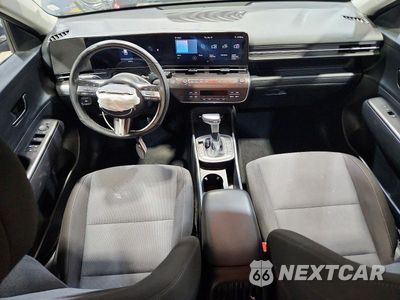 Zdjęcie 8 z 14 samochodu: 2025 HYUNDAI KONA SEL VIN:KM8HBCAB5SU311428 - miniatura
