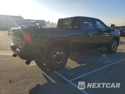 Trzecie zdjęcie samochodu z tyłu: 2022 GMC SIERRA K2500 DENALI VIN:1GT49REY3NF208002 - miniatura