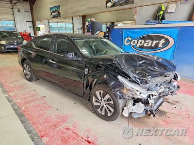 Czwarte zdjęcie samochodu z boku: 2019 NISSAN ALTIMA S VIN:1N4BL4BV0KC200755 - miniatura