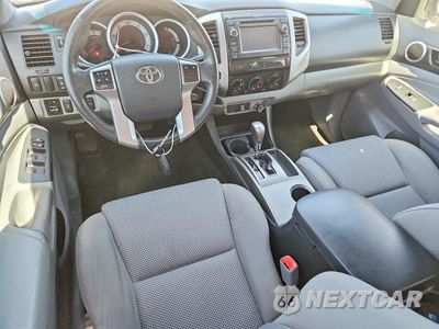 Zdjęcie 8 z 12 samochodu: 2013 TOYOTA TACOMA V6 VIN:3TMLU4EN2DM116025 - miniatura