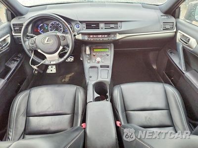 Zdjęcie 8 z 13 samochodu: 2015 LEXUS CT 200 VIN:JTHKD5BH3F2246338 - miniatura