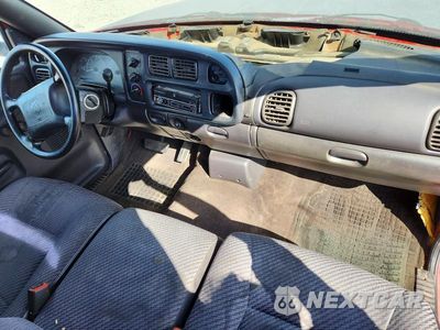 Zdjęcie 8 z 12 samochodu: 2000 DODGE RAM 1500 VIN:1B7HC16X4YS627918 - miniatura