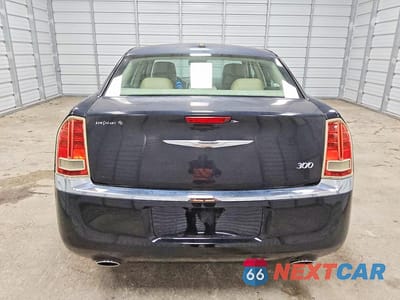Zdjęcie 6 z 12 samochodu: 2013 CHRYSLER 300 VIN:2C3CCAAG7DH507859 - miniatura
