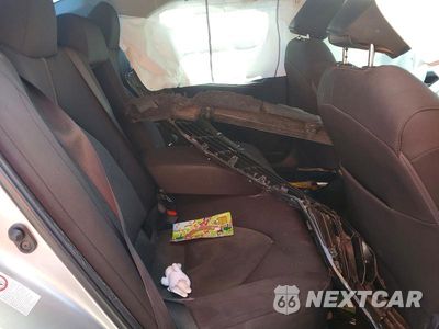 Zdjęcie 10 z 12 samochodu: 2018 TOYOTA CAMRY LE VIN:4T1B11HK5JU101431 - miniatura