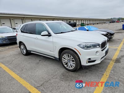 Czwarte zdjęcie samochodu z boku: 2016 BMW X5 XDR40E VIN:5UXKT0C54G0S76164 - miniatura