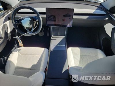 Zdjęcie 8 z 13 samochodu: 2026 TESLA MODEL Y VIN:7SAYGDEE8TF330133 - miniatura