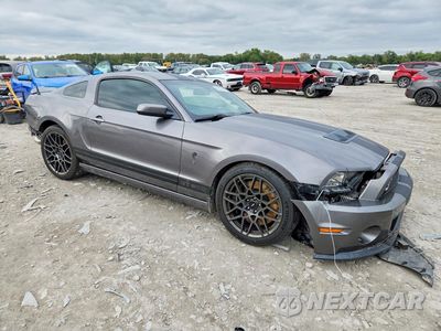 Czwarte zdjęcie samochodu z boku: 2014 FORD MUSTANG SHELBY GT500 VIN:1ZVBP8JZ8E5258693 - miniatura