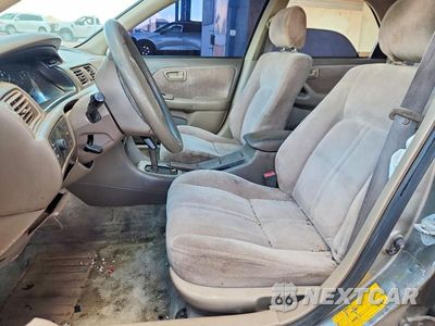 Zdjęcie 7 z 13 samochodu: 1999 TOYOTA CAMRY LE VIN:JT2BG28KXX0283841 - miniatura
