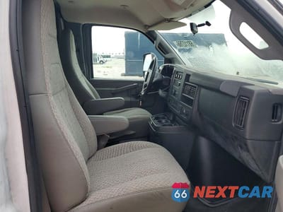 Zdjęcie 11 z 13 samochodu: 2019 CHEVROLET EXPRESS G3500 BOX TRUCK VIN:1HA3GSCG2KN006901 - miniatura
