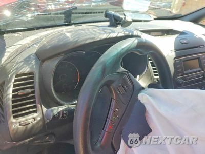 Zdjęcie 9 z 12 samochodu: 2016 KIA FORTE LX VIN:KNAFK4A66G5457761 - miniatura