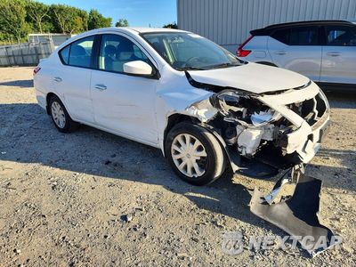 Czwarte zdjęcie samochodu z boku: 2016 NISSAN VERSA 1.6 SV VIN:3N1CN7AP2GL911482 - miniatura