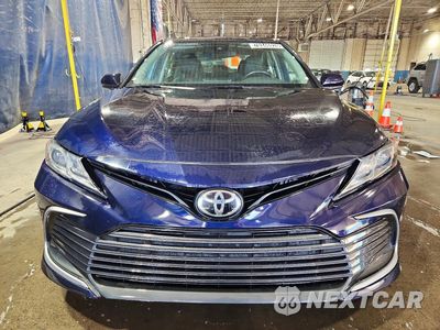 Piąte zdjęcie samochodu w środku: 2021 TOYOTA CAMRY LE VIN:4T1C11AK2MU601551 - miniatura