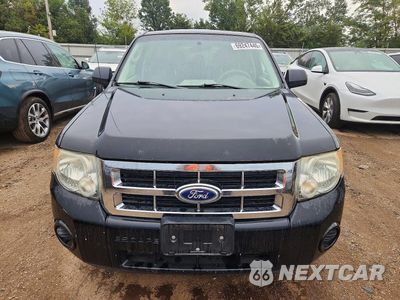 Piąte zdjęcie samochodu w środku: 2010 FORD ESCAPE XLS VIN:1FMCU9C76AKD17281 - miniatura