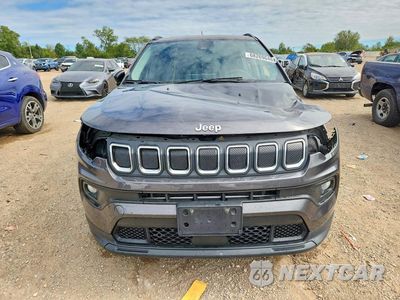 Piąte zdjęcie samochodu w środku: 2022 JEEP COMPASS LATITUDE VIN:3C4NJDBB2NT217472 - miniatura