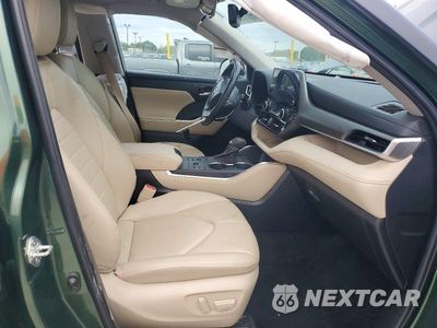Zdjęcie 7 z 13 samochodu: 2023 TOYOTA HIGHLANDER XLE VIN:5TDKDRBH5PS500750 - miniatura
