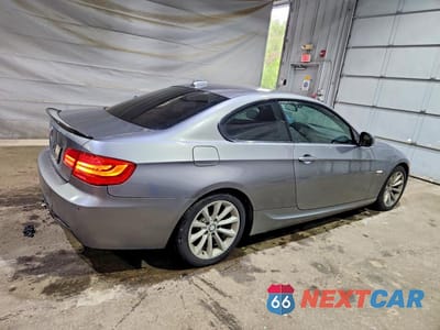 Trzecie zdjęcie samochodu z tyłu: 2012 BMW 328 XI VIN:WBAKF3C52CE974809 - miniatura
