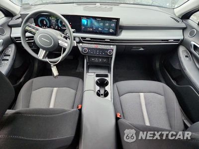 Zdjęcie 8 z 13 samochodu: 2025 HYUNDAI SONATA SEL VIN:KMHL64JAXSA468806 - miniatura