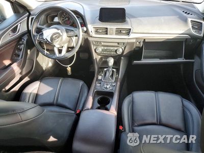 Zdjęcie 8 z 13 samochodu: 2018 MAZDA 3 TOURING VIN:3MZBN1V33JM210557 - miniatura