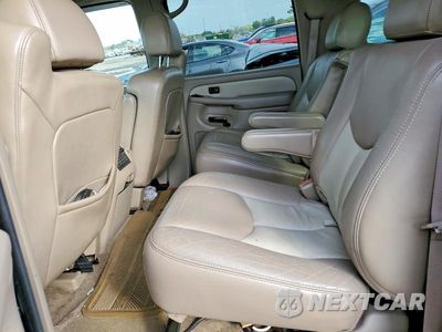 Zdjęcie 11 z 13 samochodu: 2004 GMC YUKON XL DENALI VIN:1GKFK66U64J258741 - miniatura